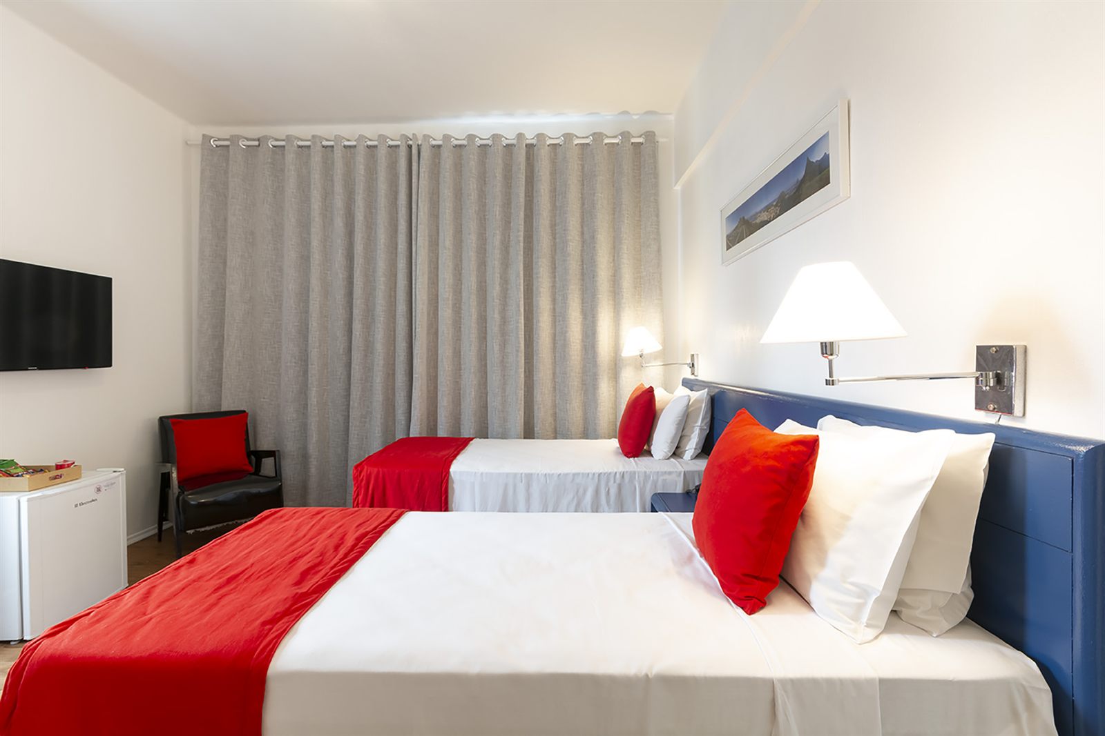 Hotel Normandie — quarto casal vermelho