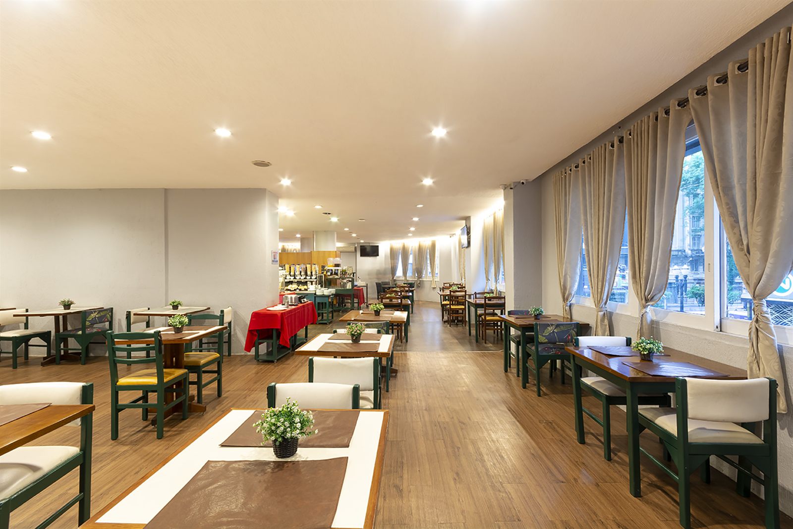 Hotel Normandie — restaurante 02